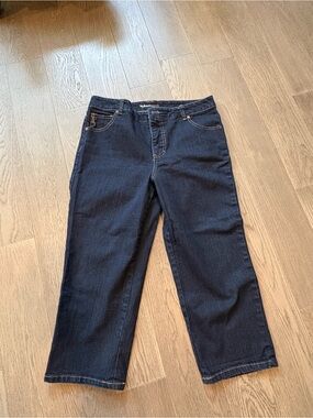 Style & Co. Petite Indigo Wash Denim Capris Jeans